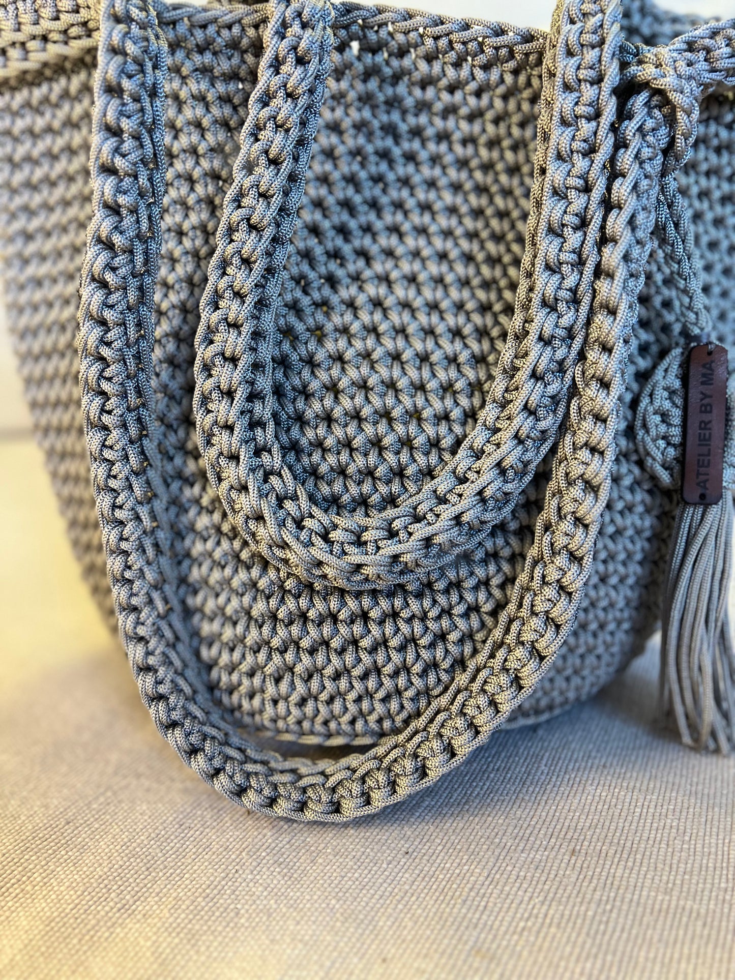 Sac Cargo avec pompon en nylon - Modèle Gris