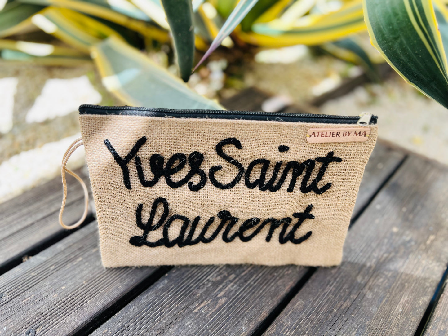 Pochette Modèle "Yves Saint Laurent" -Noir