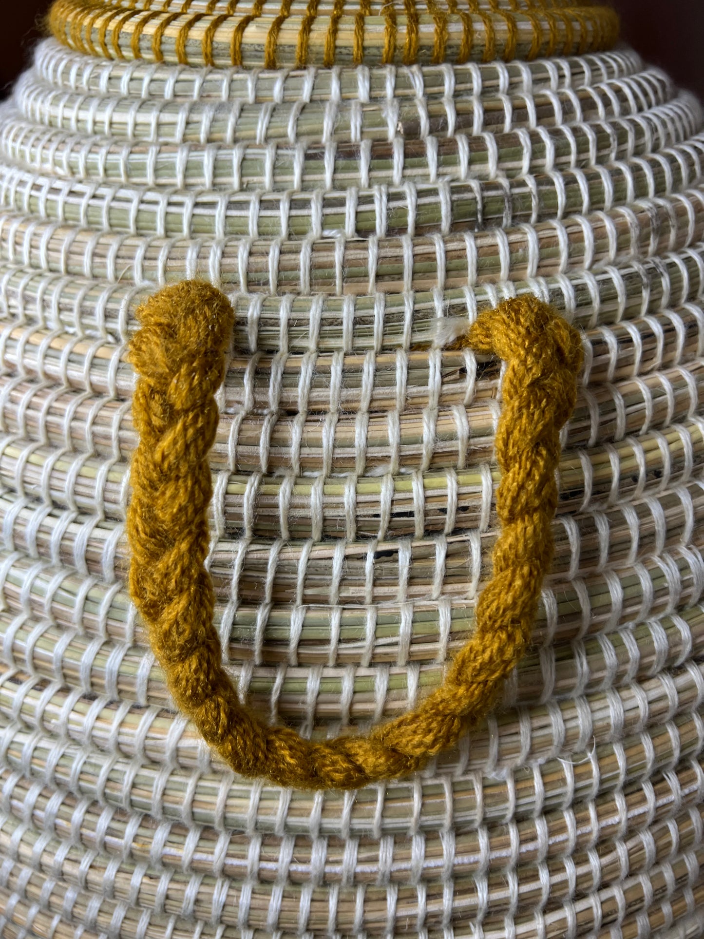 Panier en rotin tressé main Beige et Or - Modèle "Jaipur"