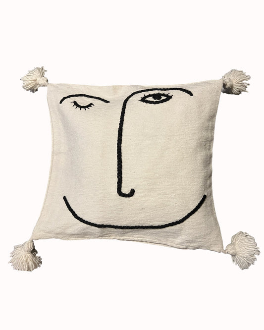 Housse de coussin beige avec pompons BLANC- Modèle « Visage »