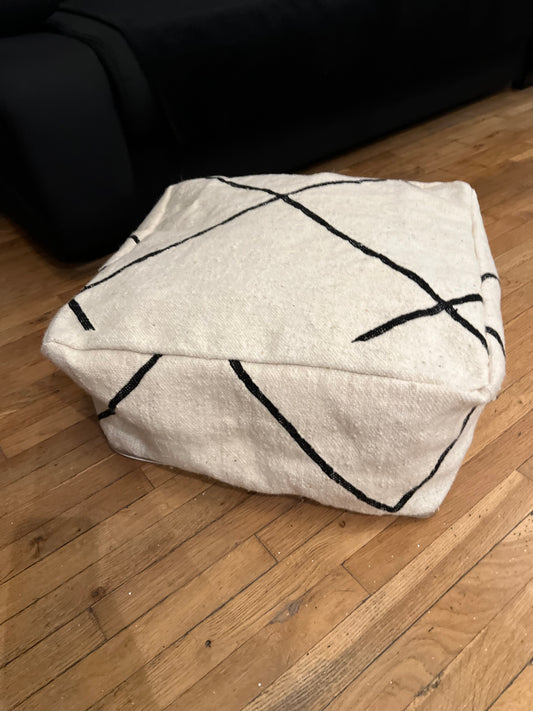 Pouf en laine - Modèle 15 " Oslo"